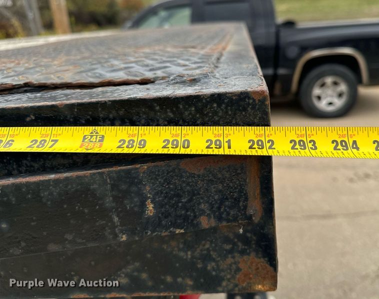 image for item EG6957 2007 International 4300 SBA flatbed truck