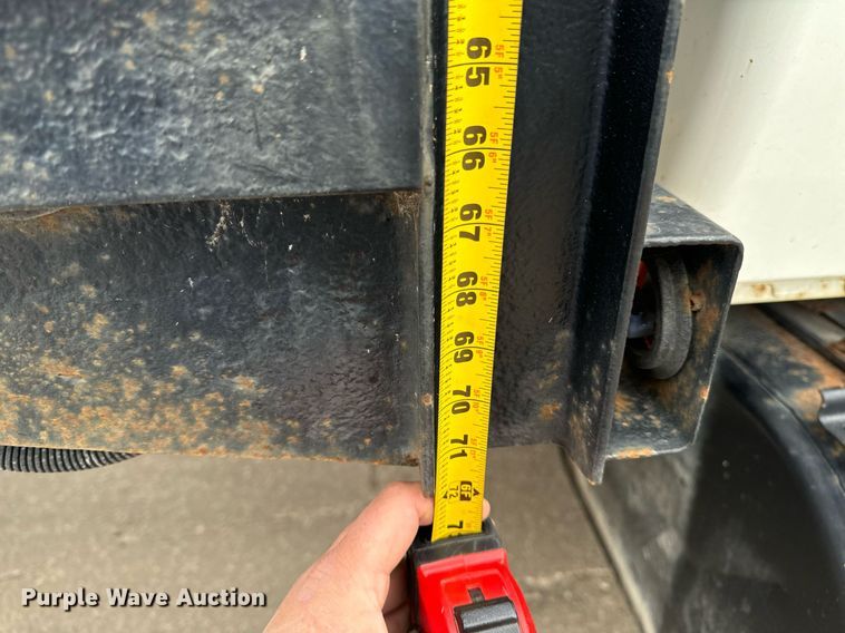 image for item EG6957 2007 International 4300 SBA flatbed truck