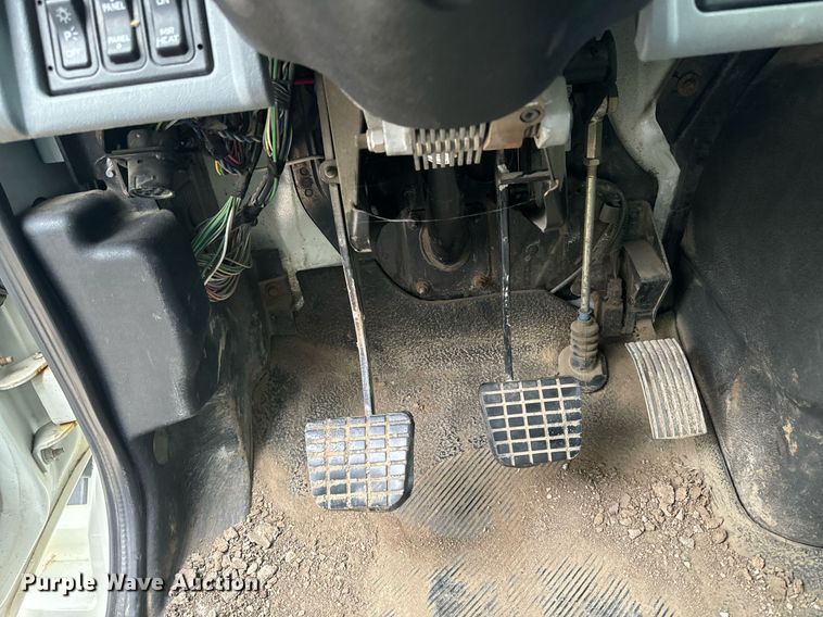 image for item EG6957 2007 International 4300 SBA flatbed truck