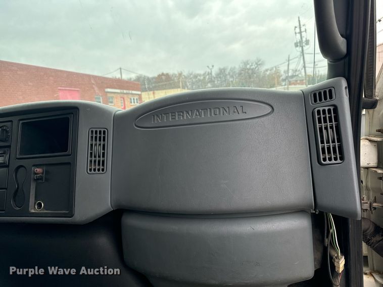 image for item EG6957 2007 International 4300 SBA flatbed truck