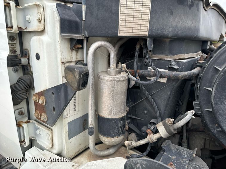 image for item EG6957 2007 International 4300 SBA flatbed truck