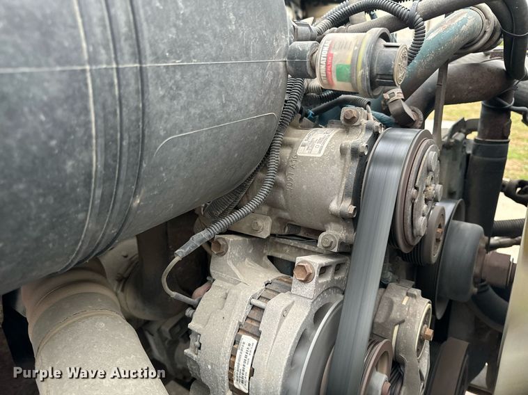 image for item EG6957 2007 International 4300 SBA flatbed truck