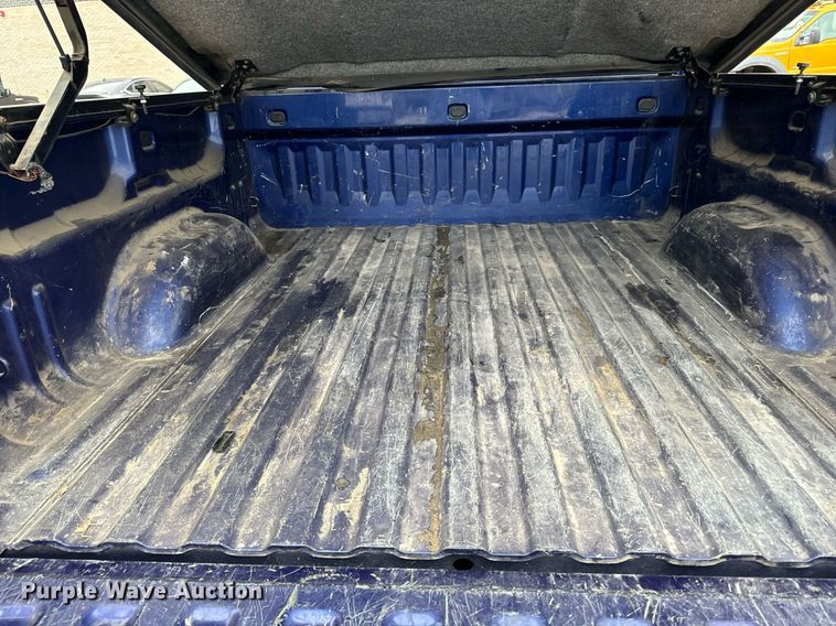 image for item EG6959 2010 Chevrolet Silverado 1500 Crew Cab pickup truck