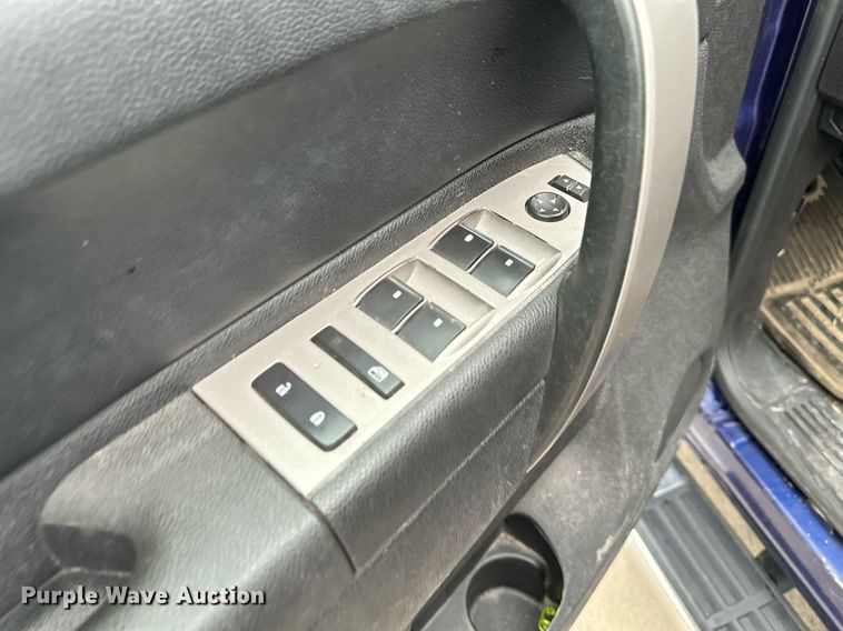 image for item EG6959 2010 Chevrolet Silverado 1500 Crew Cab pickup truck