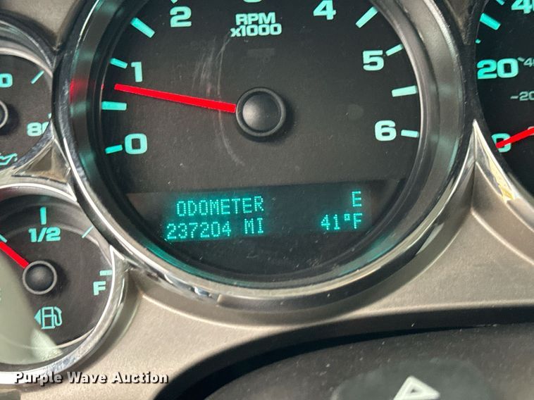 image for item EG6959 2010 Chevrolet Silverado 1500 Crew Cab pickup truck