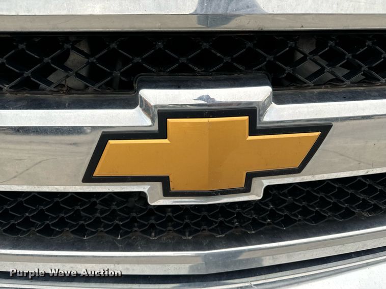 image for item EG6959 2010 Chevrolet Silverado 1500 Crew Cab pickup truck