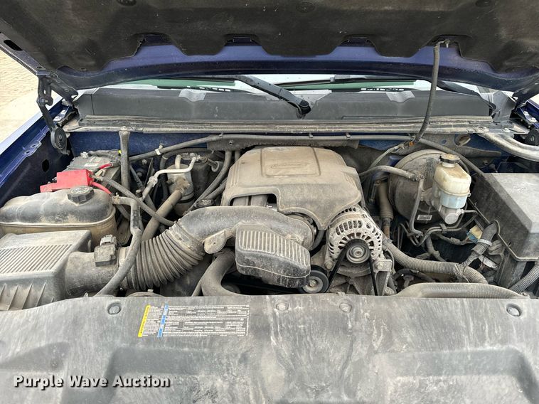 image for item EG6959 2010 Chevrolet Silverado 1500 Crew Cab pickup truck