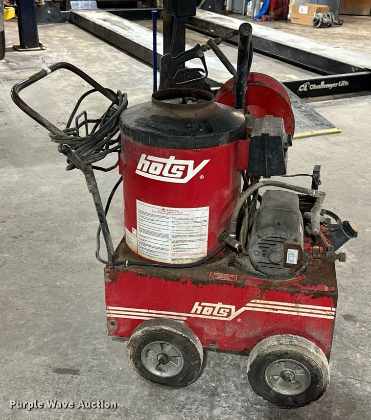 image for item EG6966 Hotsy 550B pressure washer