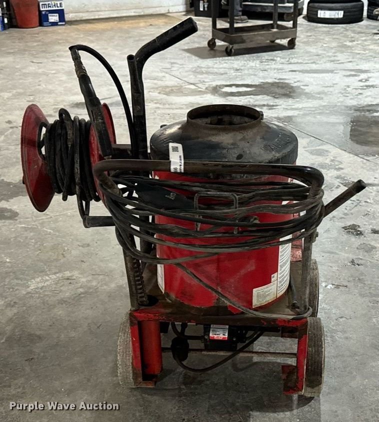 image for item EG6966 Hotsy 550B pressure washer