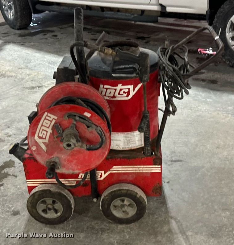 image for item EG6966 Hotsy 550B pressure washer