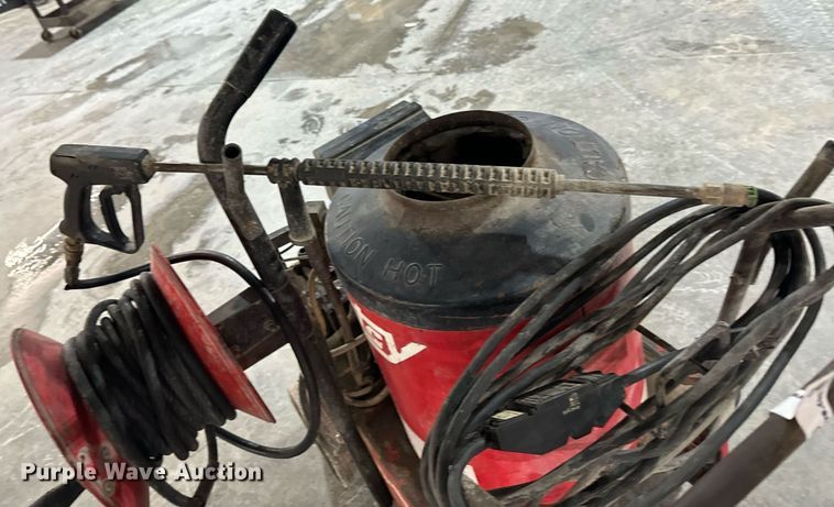 image for item EG6966 Hotsy 550B pressure washer