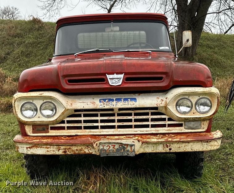 image for item EG6974 1960 Ford F100 pickup truck
