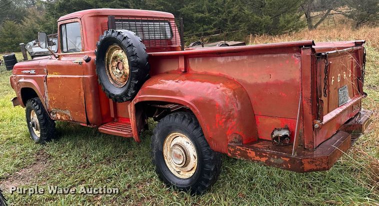 image for item EG6974 1960 Ford F100 pickup truck