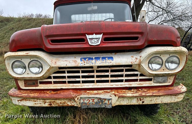 image for item EG6974 1960 Ford F100 pickup truck
