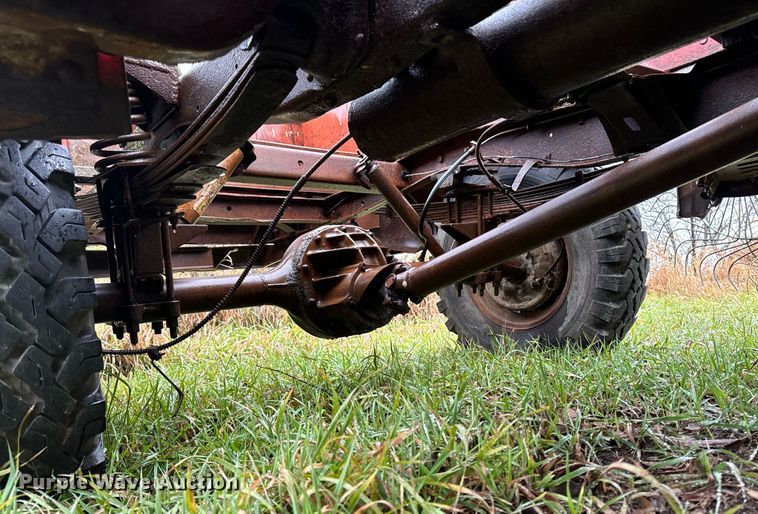 image for item EG6974 1960 Ford F100 pickup truck