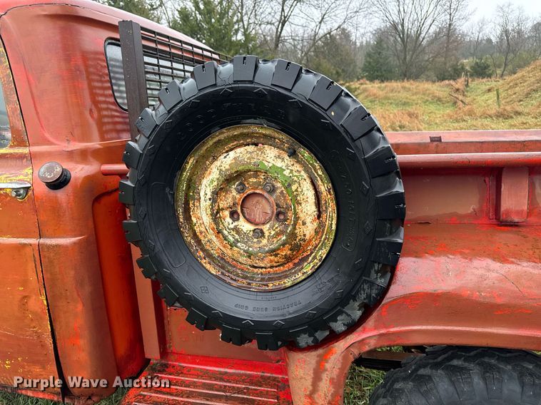 image for item EG6974 1960 Ford F100 pickup truck