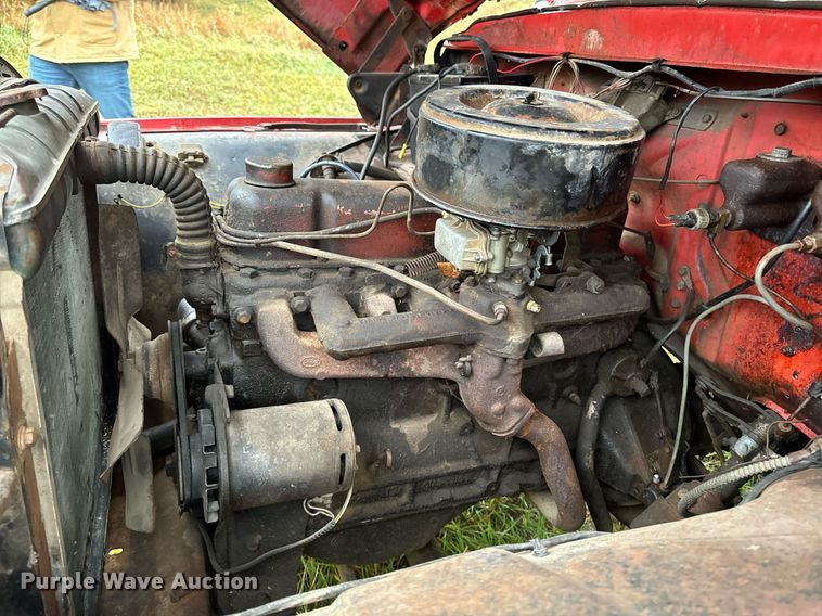 image for item EG6974 1960 Ford F100 pickup truck