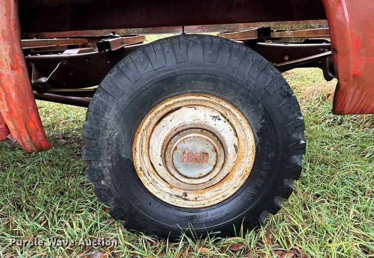 image for item EG6974 1960 Ford F100 pickup truck