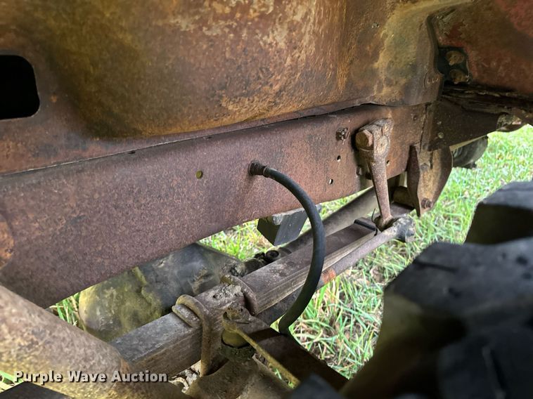 image for item EG6974 1960 Ford F100 pickup truck