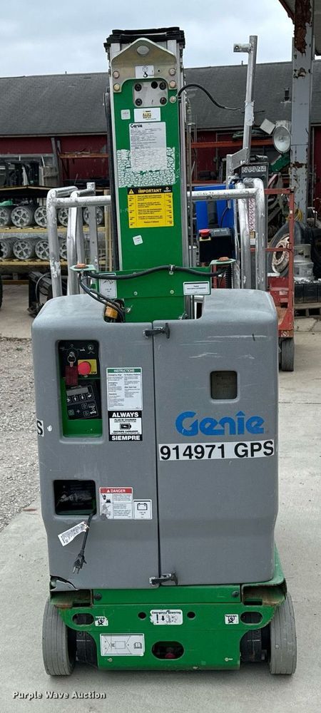image for item EG7016 2016 Genie GR-20 vertical lift