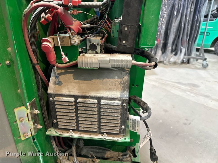 image for item EG7016 2016 Genie GR-20 vertical lift