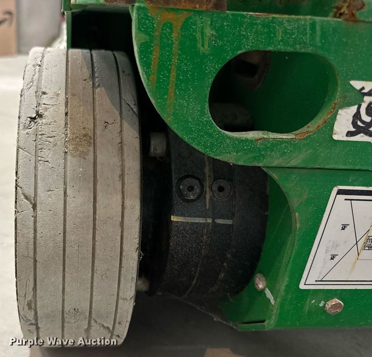 image for item EG7016 2016 Genie GR-20 vertical lift