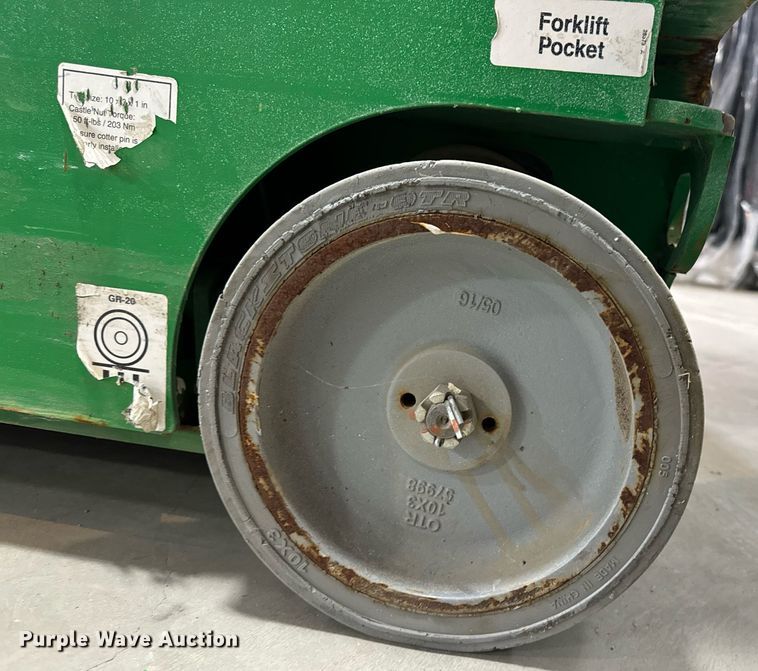 image for item EG7016 2016 Genie GR-20 vertical lift