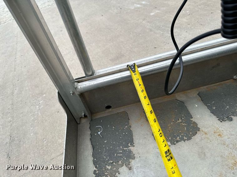 image for item EG7017 2017 Genie GR-20 vertical lift