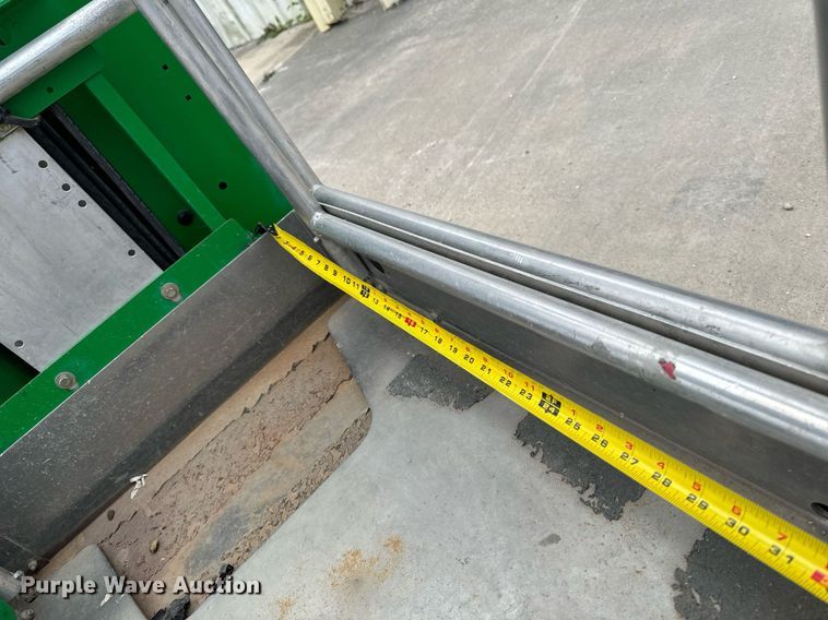 image for item EG7017 2017 Genie GR-20 vertical lift