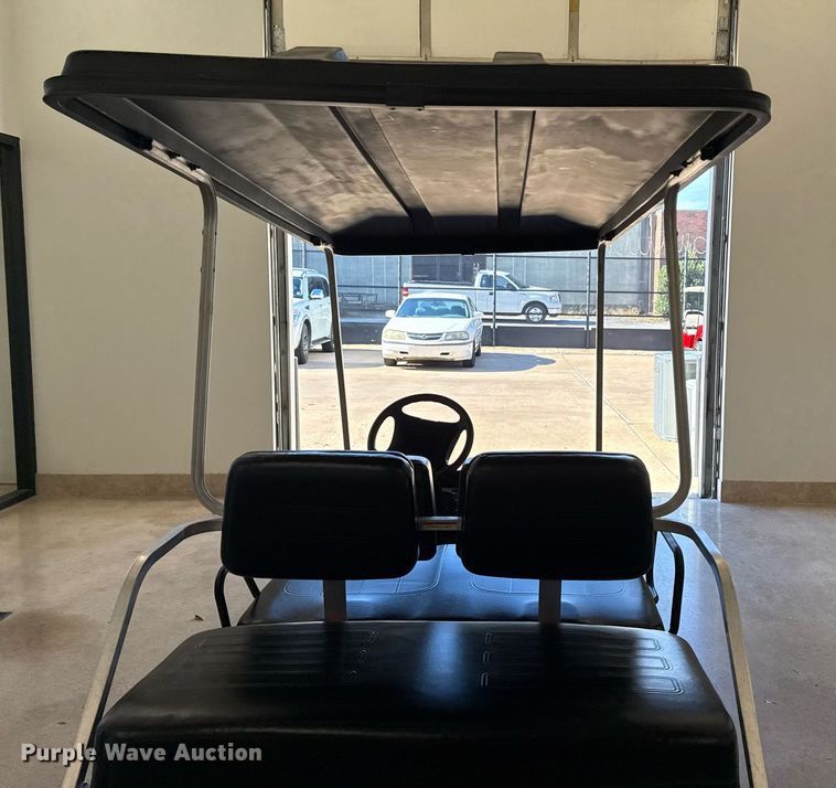 image for item EG7887 2000 Yamaha G16A golf cart