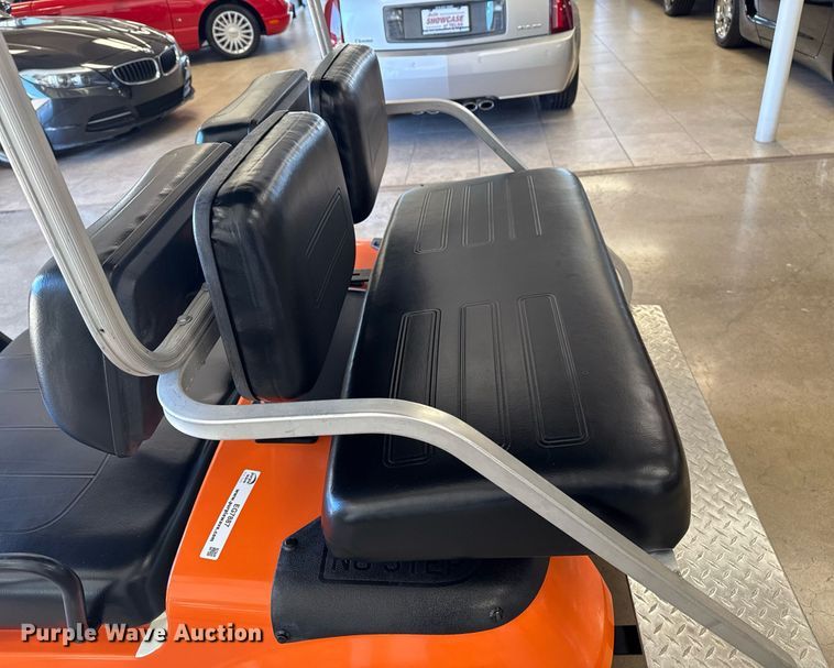 image for item EG7887 2000 Yamaha G16A golf cart