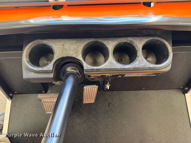 image for item EG7887 2000 Yamaha G16A golf cart