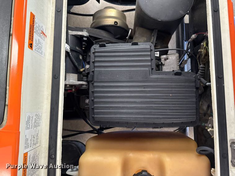 image for item EG7887 2000 Yamaha G16A golf cart