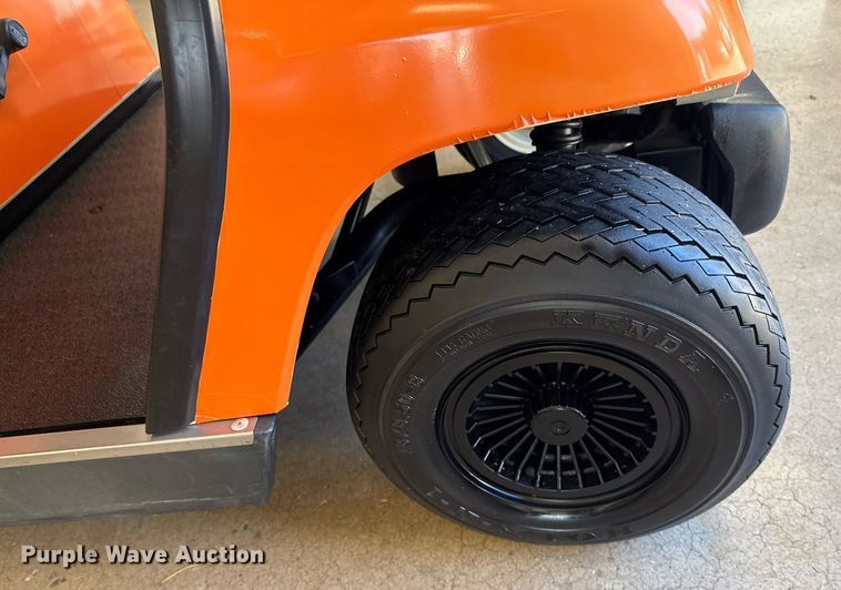 image for item EG7887 2000 Yamaha G16A golf cart