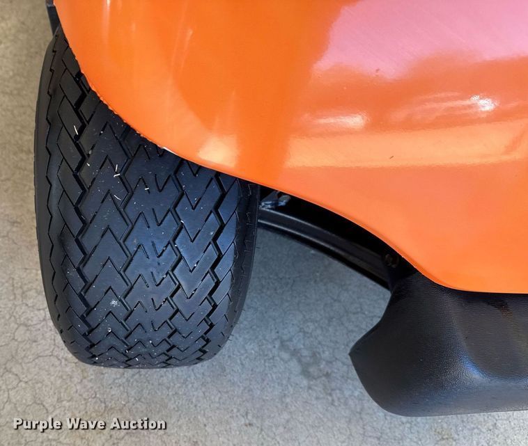 image for item EG7887 2000 Yamaha G16A golf cart