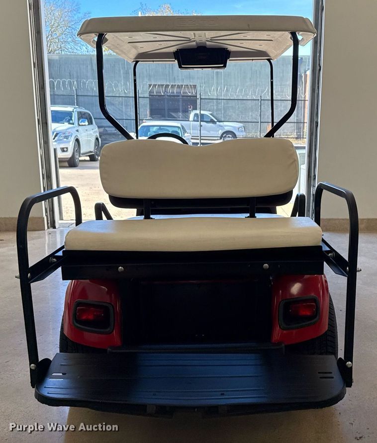 image for item EG7888 2000 EZ-GO golf cart