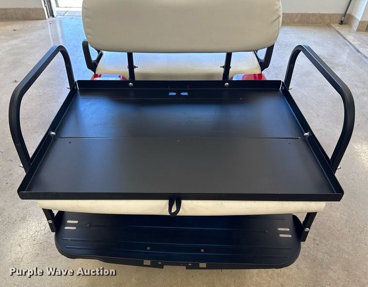 image for item EG7888 2000 EZ-GO golf cart