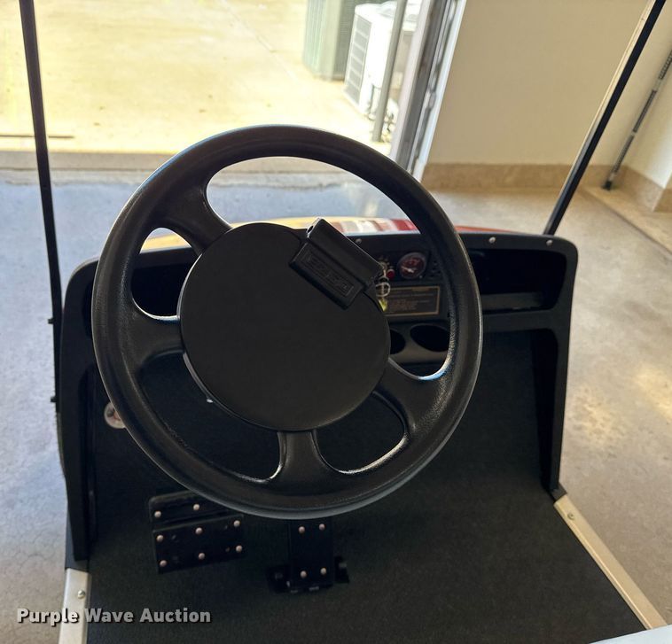 image for item EG7888 2000 EZ-GO golf cart