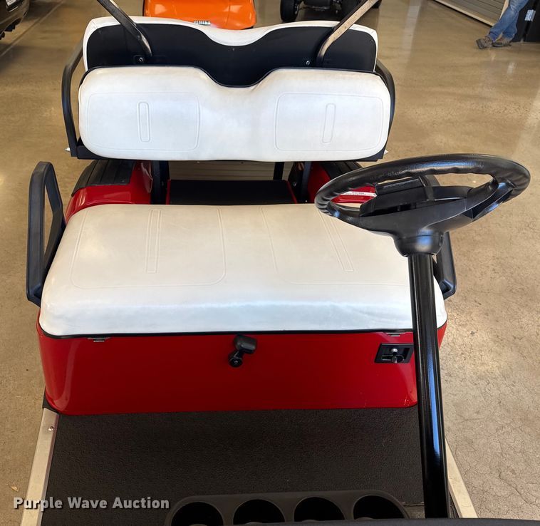 image for item EG7888 2000 EZ-GO golf cart