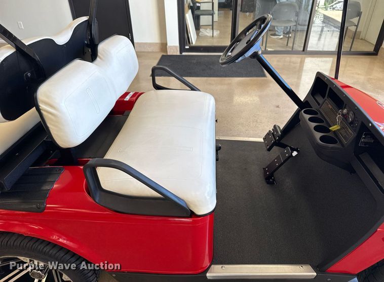 image for item EG7888 2000 EZ-GO golf cart