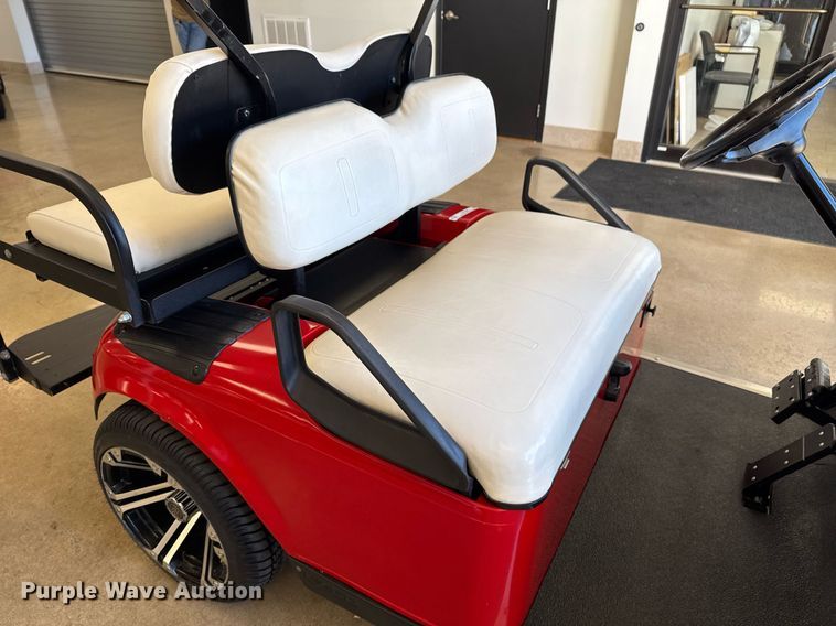 image for item EG7888 2000 EZ-GO golf cart