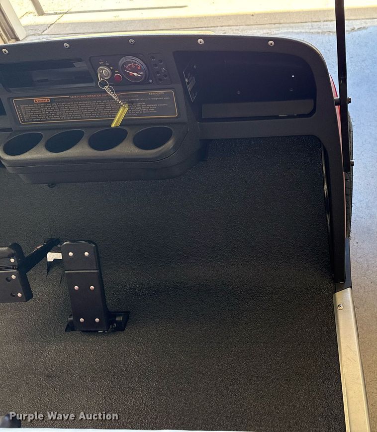 image for item EG7888 2000 EZ-GO golf cart