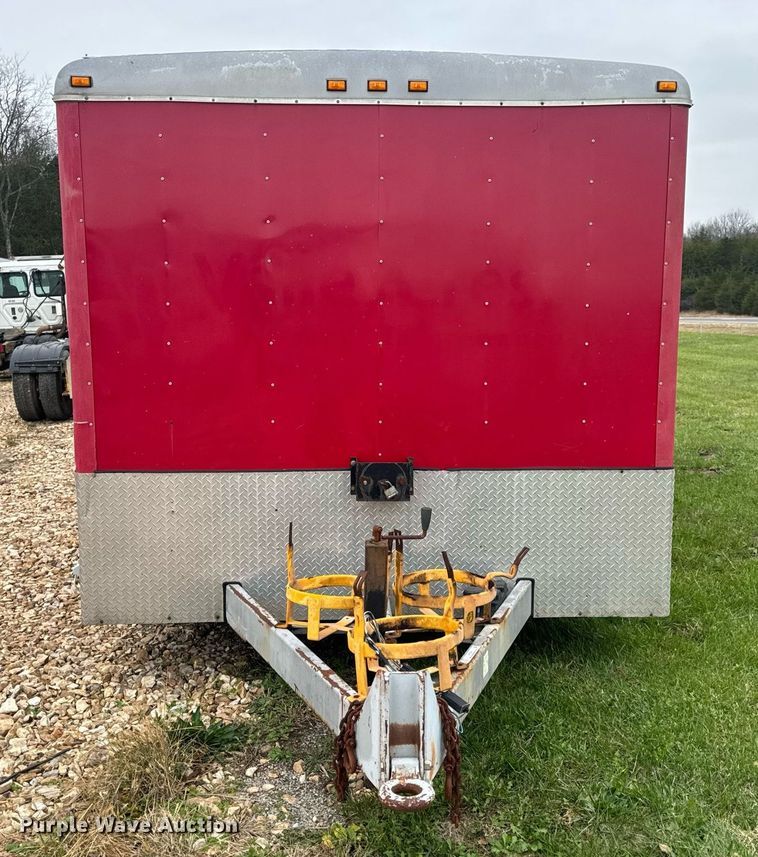 image for item EH7337 2002 Wells Cargo enclosed cargo trailer