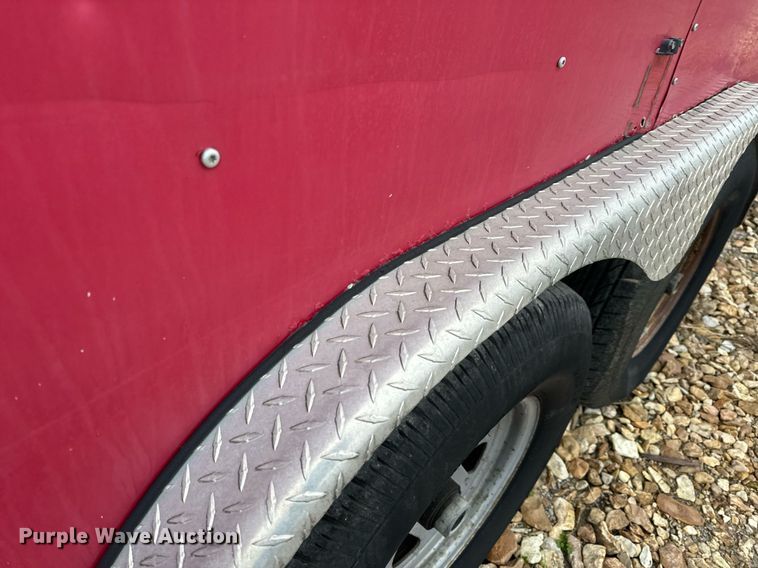 image for item EH7337 2002 Wells Cargo enclosed cargo trailer