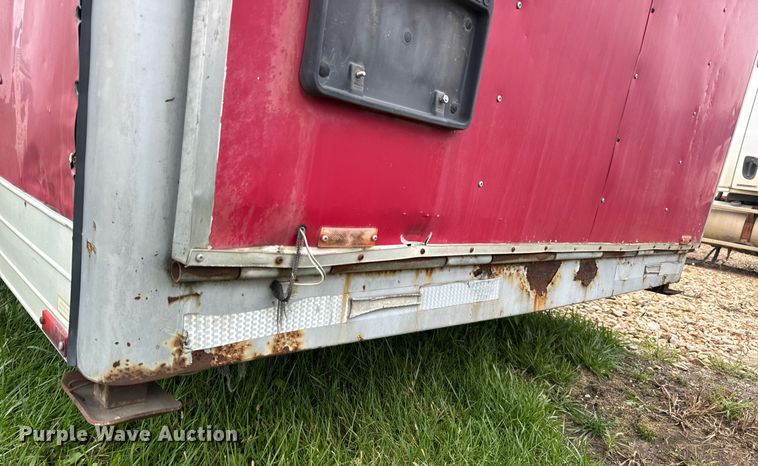 image for item EH7337 2002 Wells Cargo enclosed cargo trailer