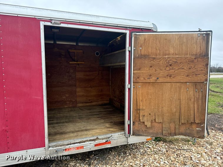image for item EH7337 2002 Wells Cargo enclosed cargo trailer