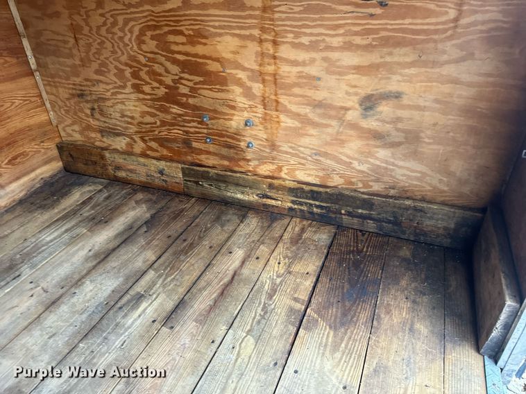 image for item EH7337 2002 Wells Cargo enclosed cargo trailer