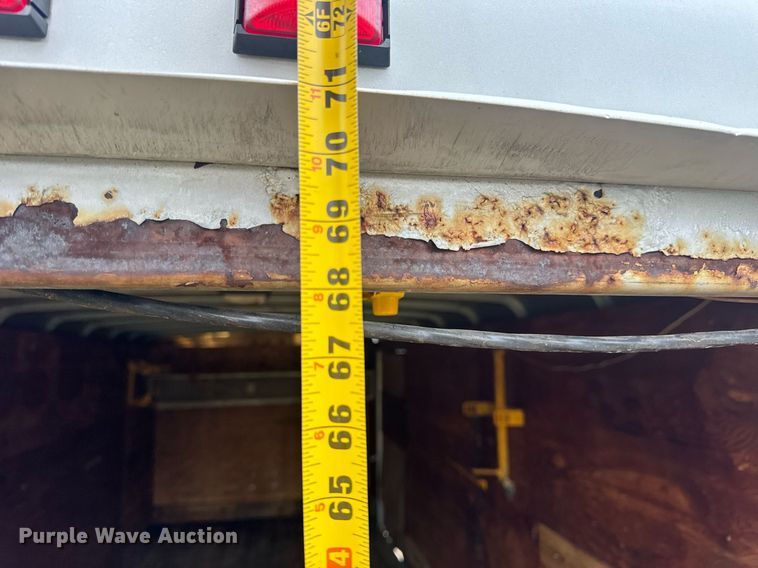 image for item EH7337 2002 Wells Cargo enclosed cargo trailer