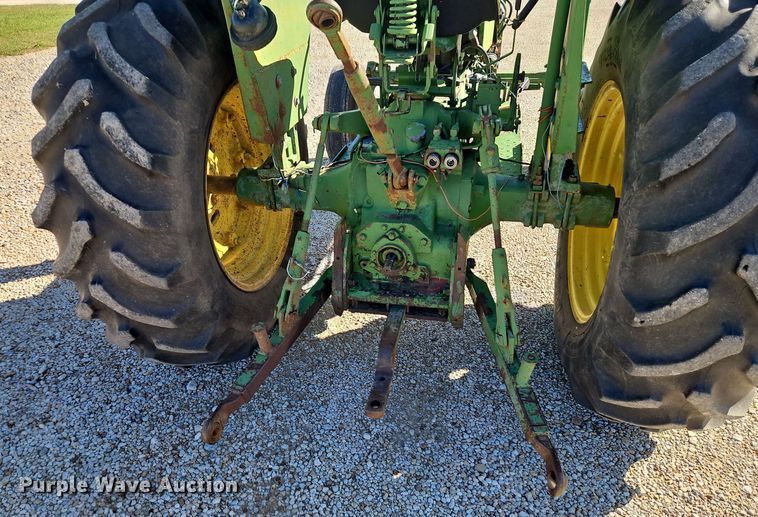image for item EI8405 1975 John Deere 2030A tractor