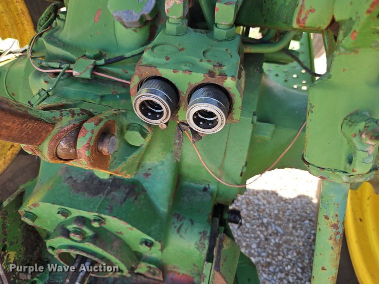 image for item EI8405 1975 John Deere 2030A tractor